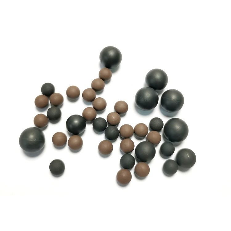 2mm-5mm الحبل المطاطي للسيارات رغوة أو EPDM الصلبة سلك السيليكون OEM / ODM مقبول